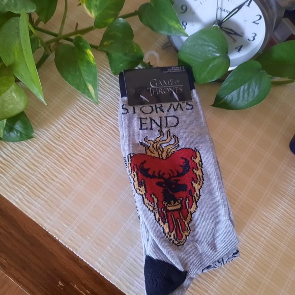 GAME OF THRONES Limited Edition 2 Pair Adult Crew Socks - NWT! - Picture 2 of 15
